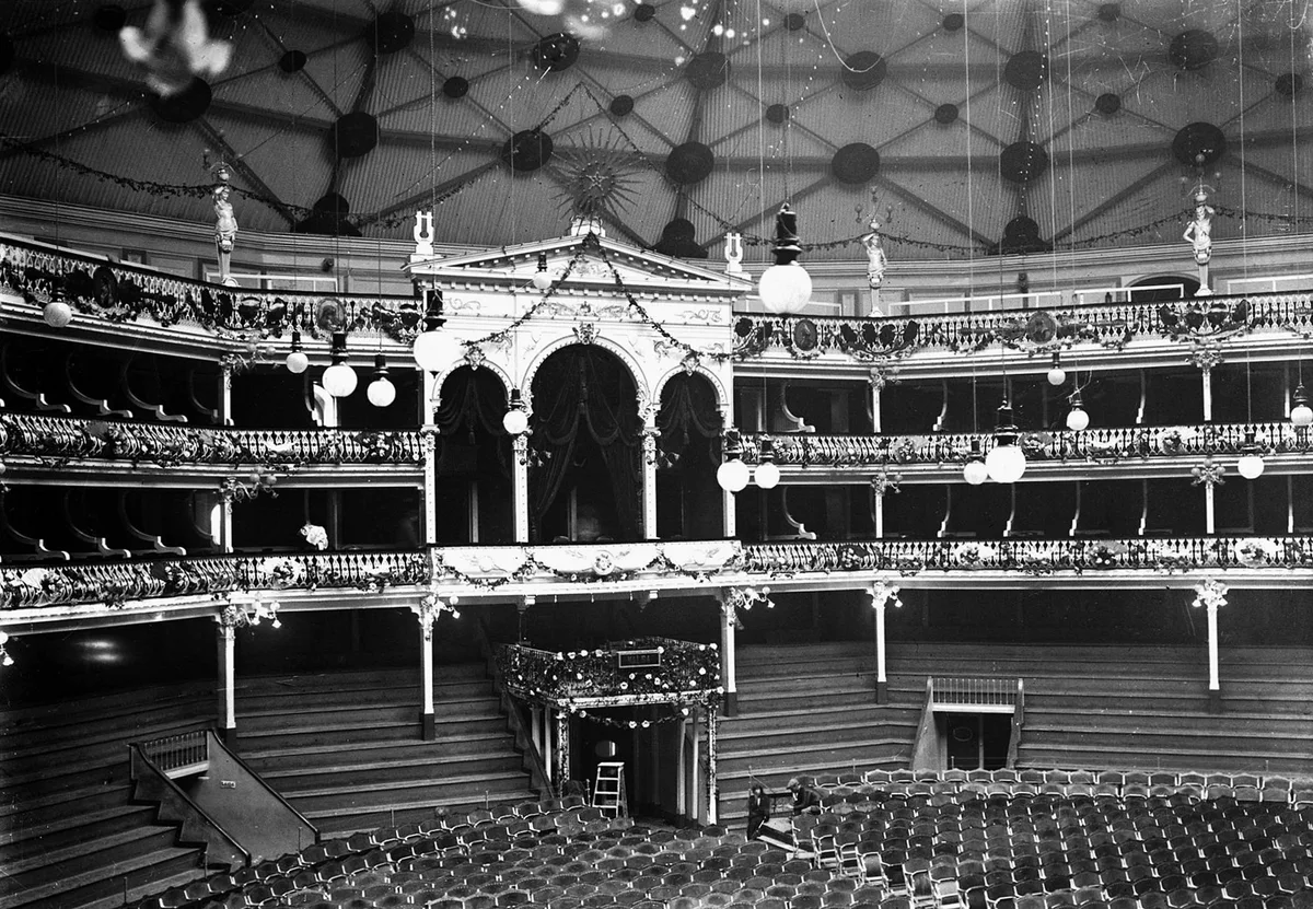 Fotografia histórica do Coliseu dos Recreios